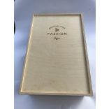 Szemes kávé ajándékcsomag fa díszdobozban 25.